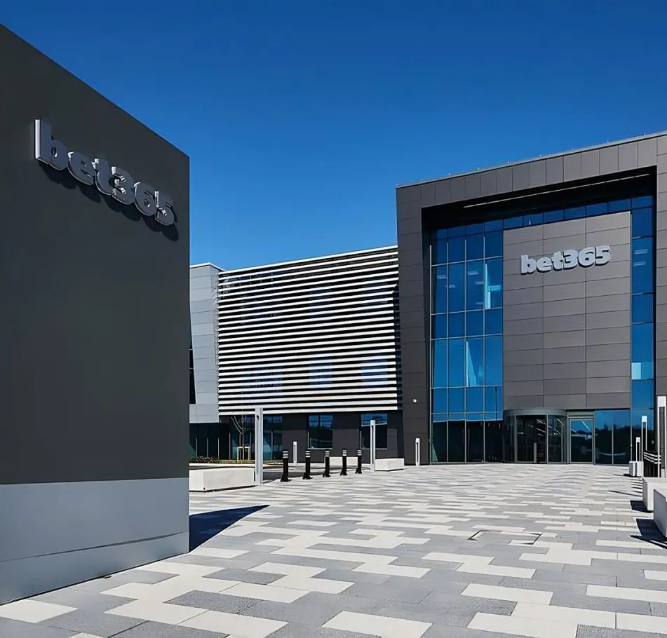 郑钦文对阵,萨巴伦卡,翘首以盼对,拼搏在线彩神通,彩票预测,在线投注,彩票分析,彩票平台