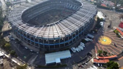 美因茨新帅能否力挽狂澜？客场挑战莱比锡，能否斩落强敌？